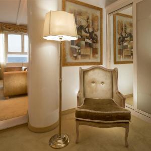 Crystal Suite with Spa Bath