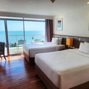 Premier Twin Ocean View