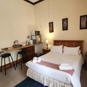Standard Double Room with Shower