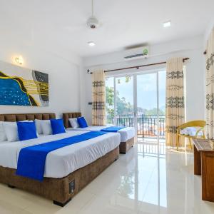 Triple Room with Mountain View