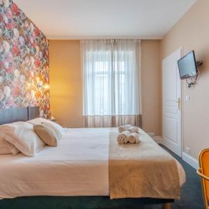 Classic Double Room with Shower