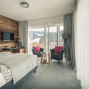 Deluxe Double or Twin Room