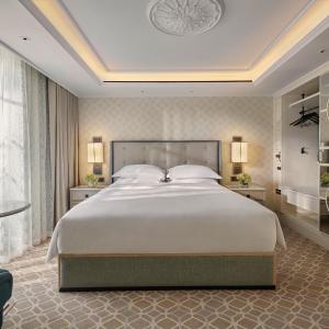 Premier King Room with Balcony
