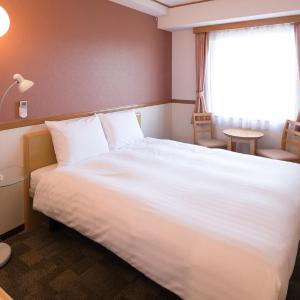 Queen Room - Non-Smoking