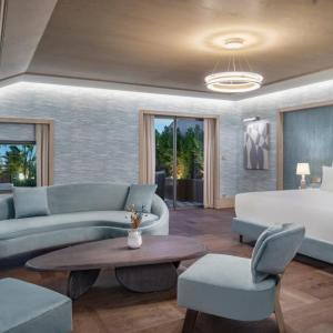 King Suite with Sea View