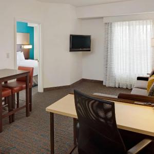 One-Bedroom Queen Suite with Sofa Bed
