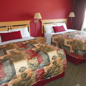Queen Room with Two Queen Beds