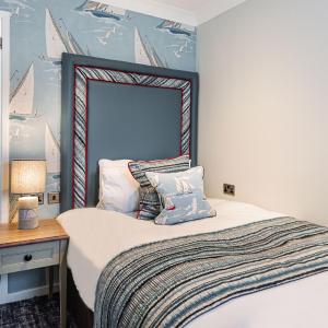 Classic Single Room