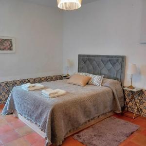 Quadruple Room with Shared Bathroom