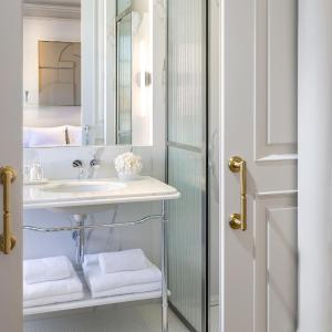 Balcony Deluxe Room