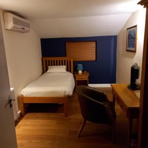 Budget Single Room