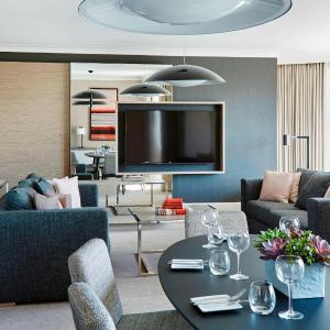 One-Bedroom Presidential Apartment with Kitchen