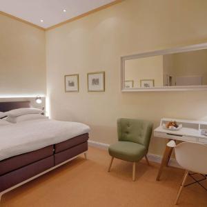 Standard Double Room with Courtyard View
