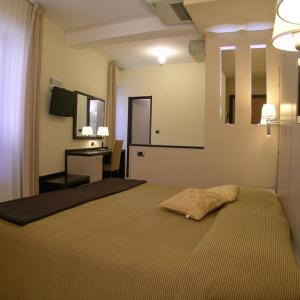 Triple Room with Balcony