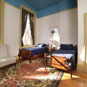 Twin Room with Private Bathroom