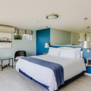 Deluxe Double Room with Sea View