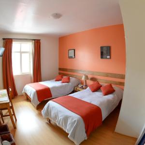 Double Room with Two Twin Beds
