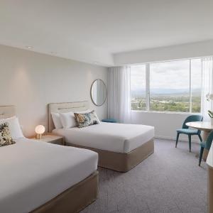Twin Room with Mountain View