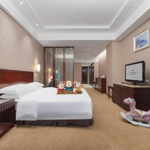 Deluxe Room (1 adult + 1 child)
