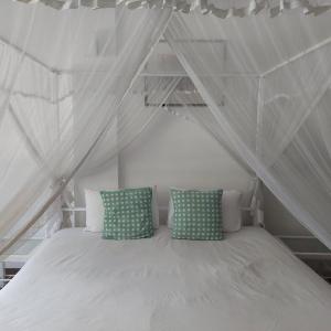 King Room with Garden View