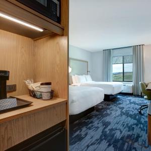 King Suite with Sofa Bed - Hearing Accessible