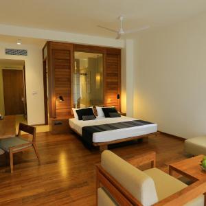 Deluxe Double Room with Balcony. 20% discount on spa treatments