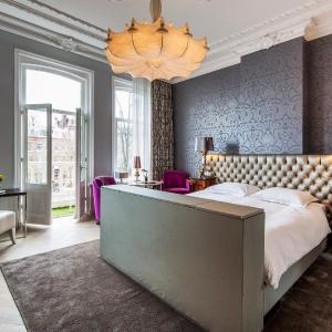 Honeymoon Room