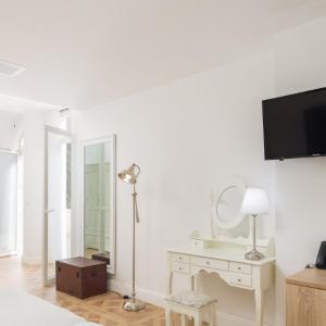 Luxury Double Room with Balcony