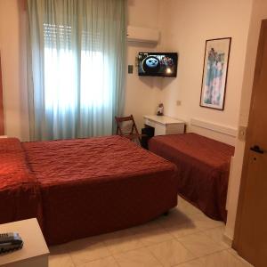 Economy Triple Room
