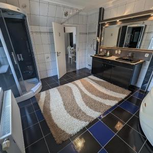 Suite with Spa Bath