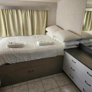 Economy Caravan with Annex - Sleeps 4
