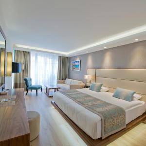 Deluxe Double Room with Sea View