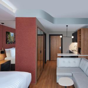 Queen Studio with Sofa Bed and Sea View