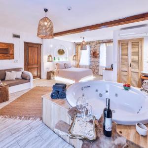 Suite with Spa Bath