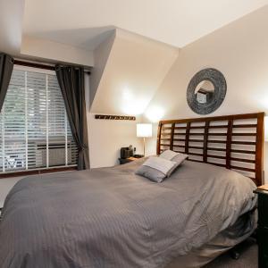 Two bedroom townhome with private hot tub GR 30