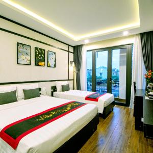 Triple Room with Balcony