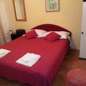 Double Room with Street View