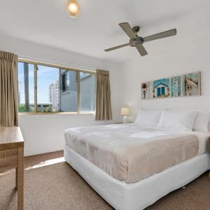 One-Bedroom Apartment with Partial Ocean View