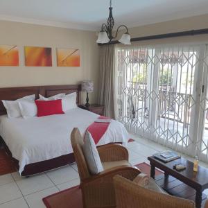 Deluxe Double Room with Balcony and Sea View