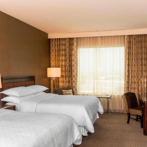 Junior Suite with Two Queen Beds, Sofa Bed and Roll-In Shower - Mobility and Hearing Accessible