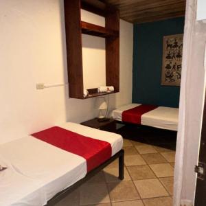 Standard Twin Room with Shared Bathroom