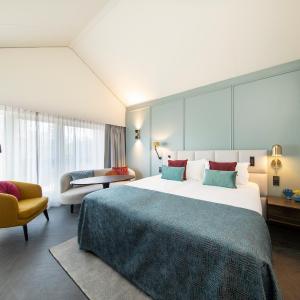 Deluxe Twin Room with Balcony