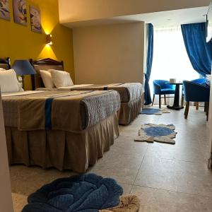 Deluxe Family Suite