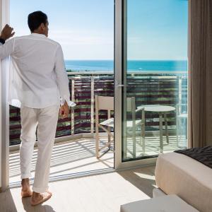 Triple Room with Sea View