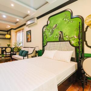 Studio with Sofa Bed