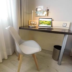 Standard Twin Room - Free Breakfast