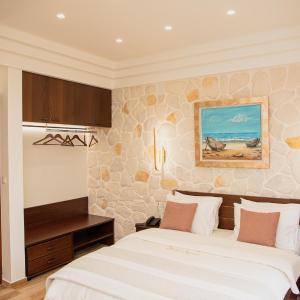 Deluxe Suite with Sea View