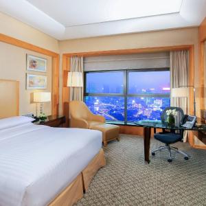Executive King Room