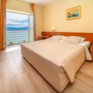 Superior Double or Twin Room with Sea View