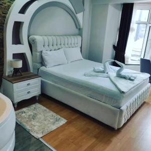 Deluxe Double Room with Bath